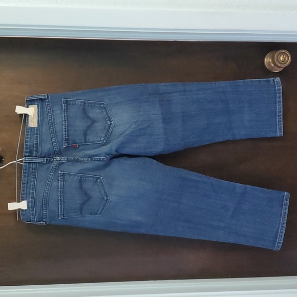 Levi's Capri Jeans - Picture 4 of 9